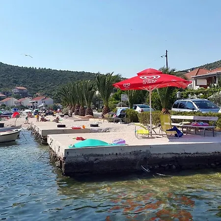 Seaside House Poljica, Trogir - 23107 بيت للعطل